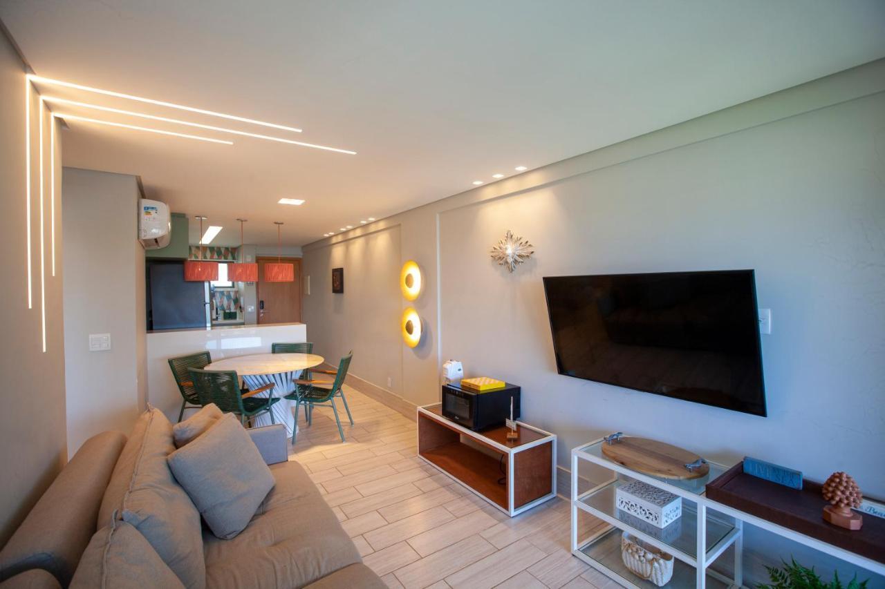 Super Flat De Luxo Em Muro Alto